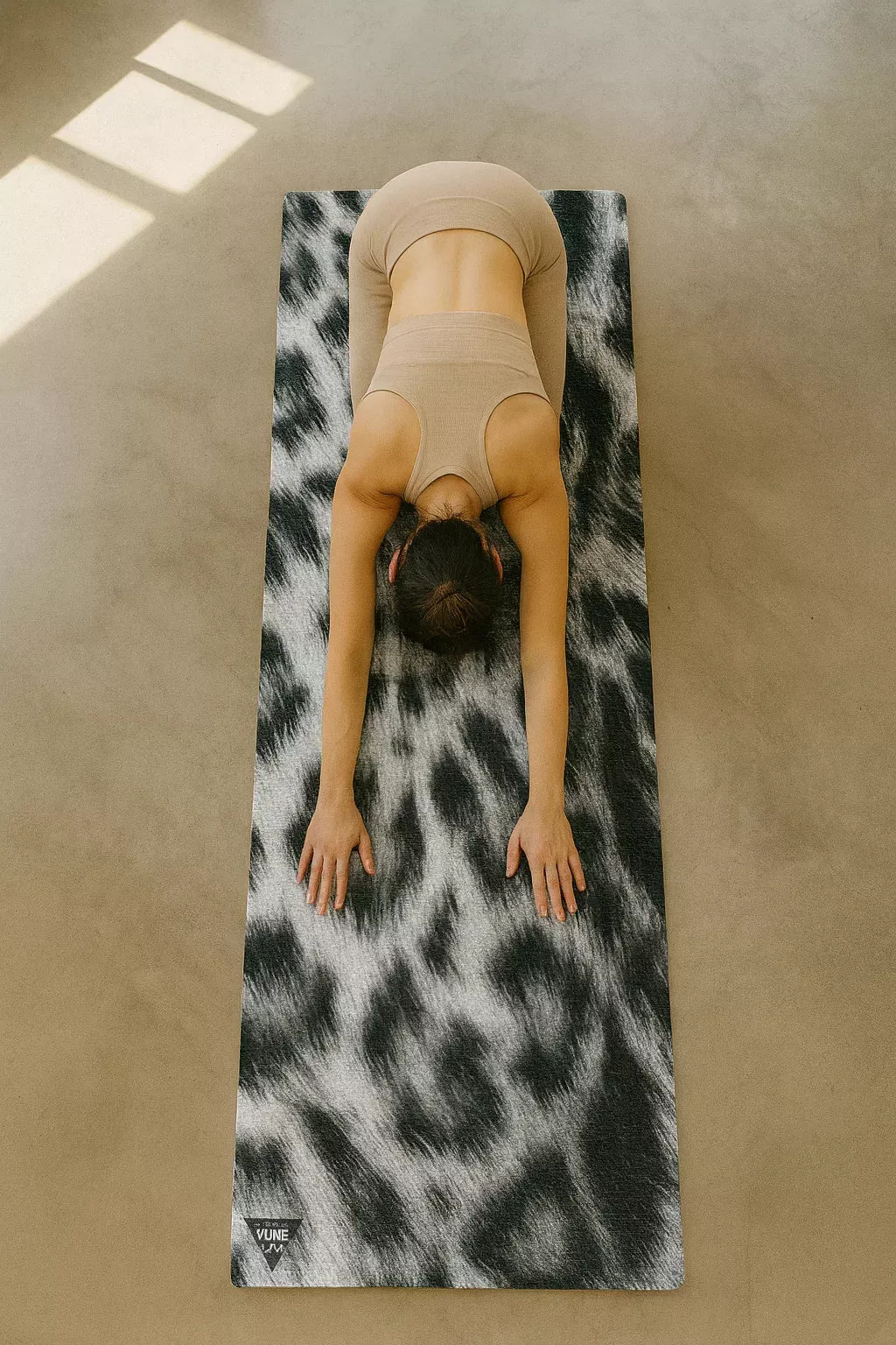 Yune Yoga - Yoga Mat | 6mm Thick | Snow Leopard | Non-Slip | Eco Friendly