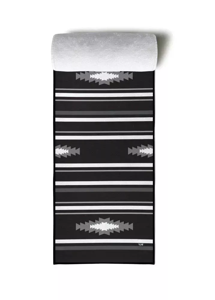 Yune Yoga - Yoga Towel Dark Suzy