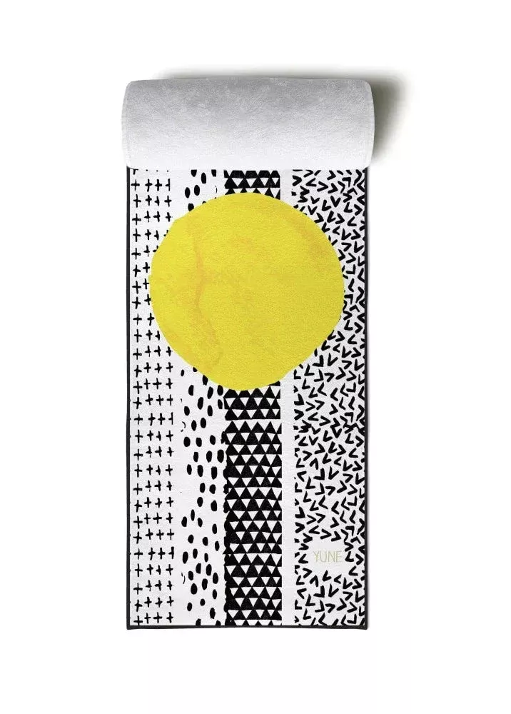 Yune Yoga - Yoga Towel | Non Slip Silicon Nubs | Absorbent Microfiber | White Black | The Jagger